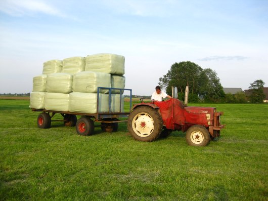 Balen op transport